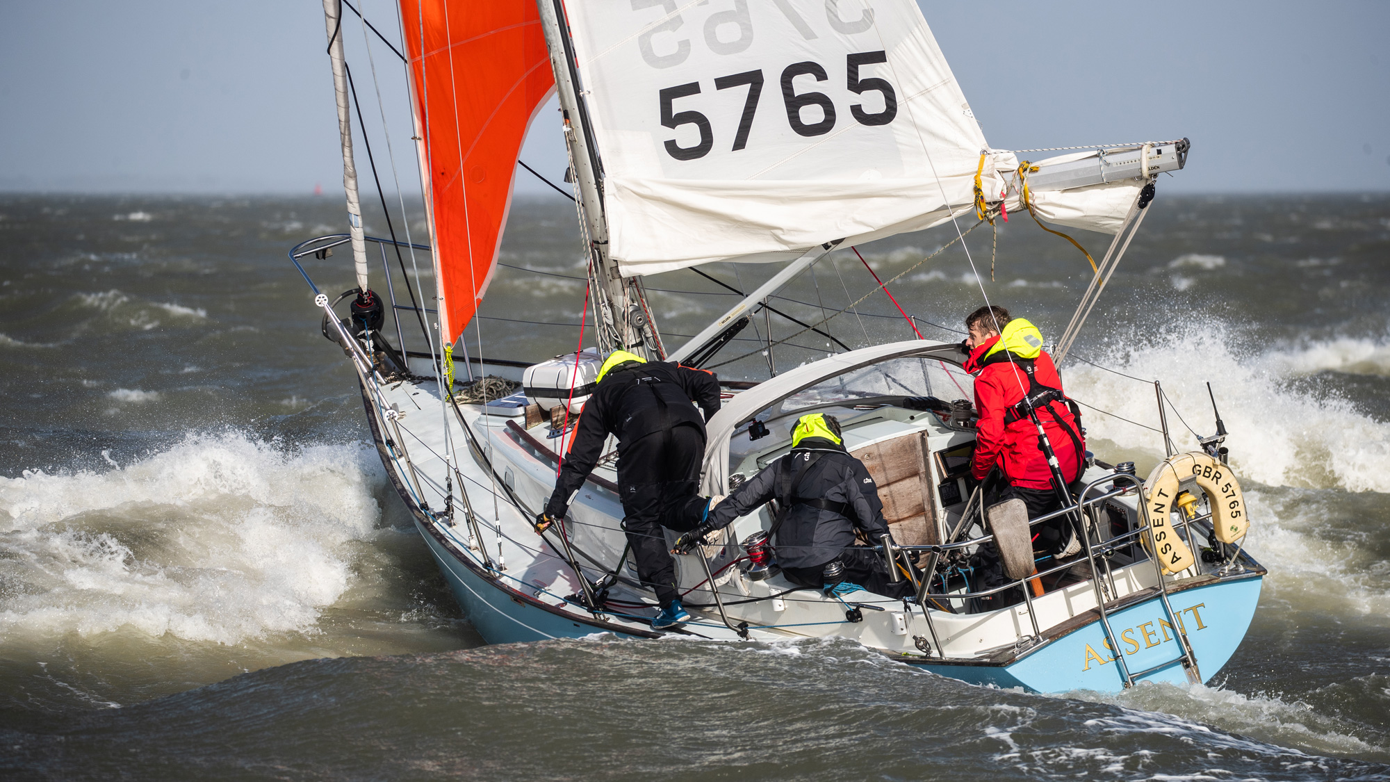 Heavy weather sailing: How to reduce sail in a storm