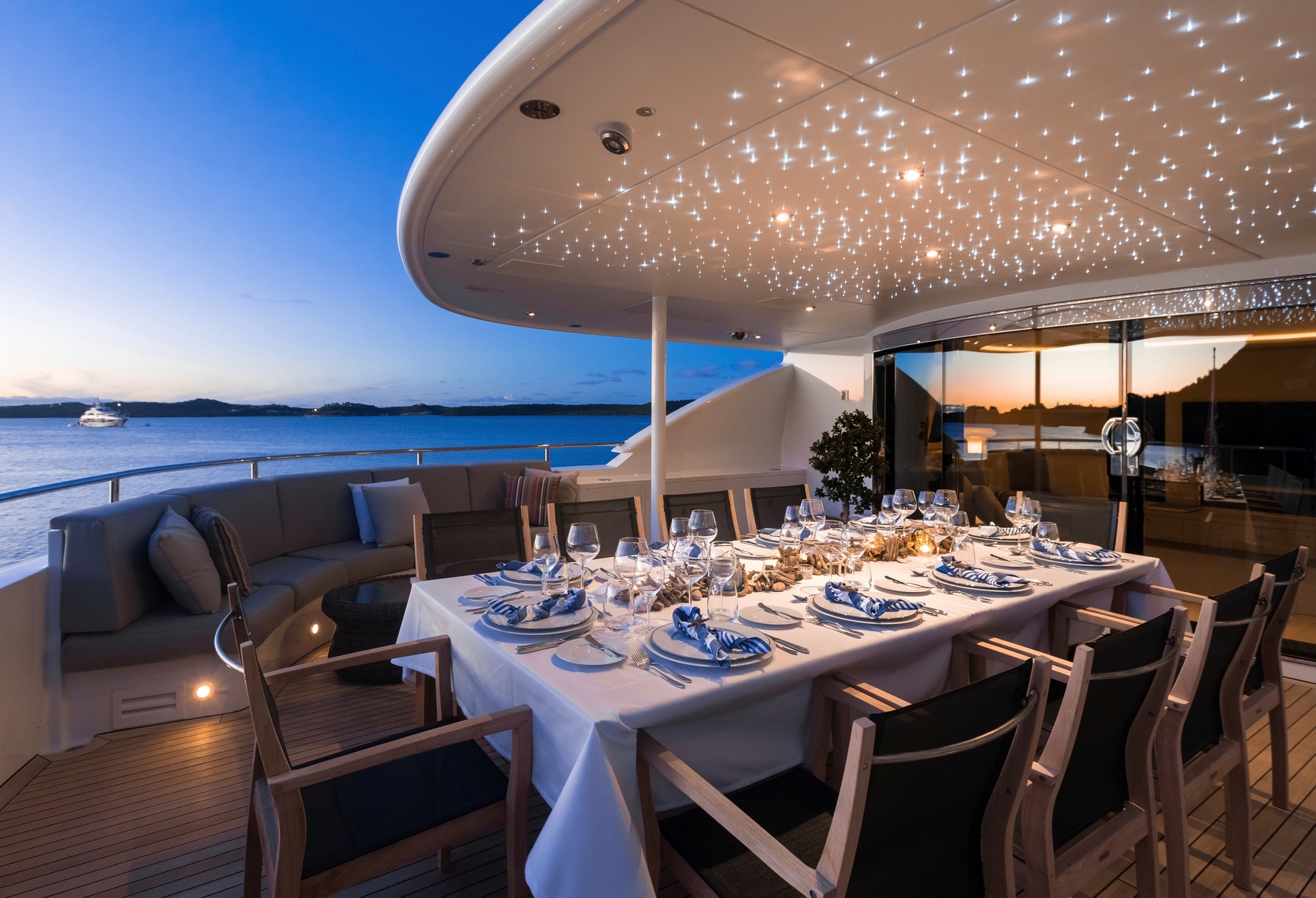 A Typical Day On A Luxury Yacht Charter