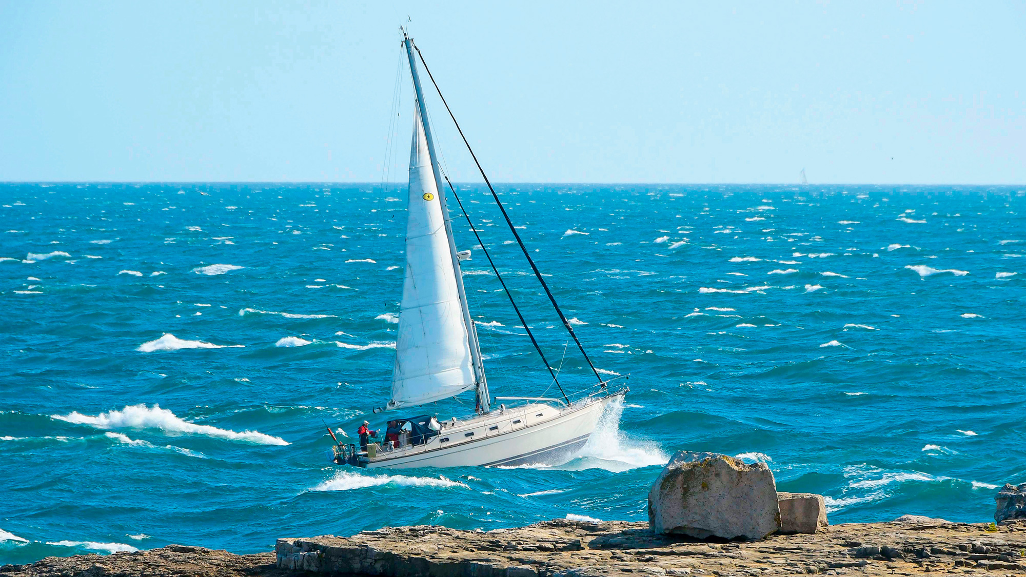 How to handle rounding Portland Bill: inshore of offshore?