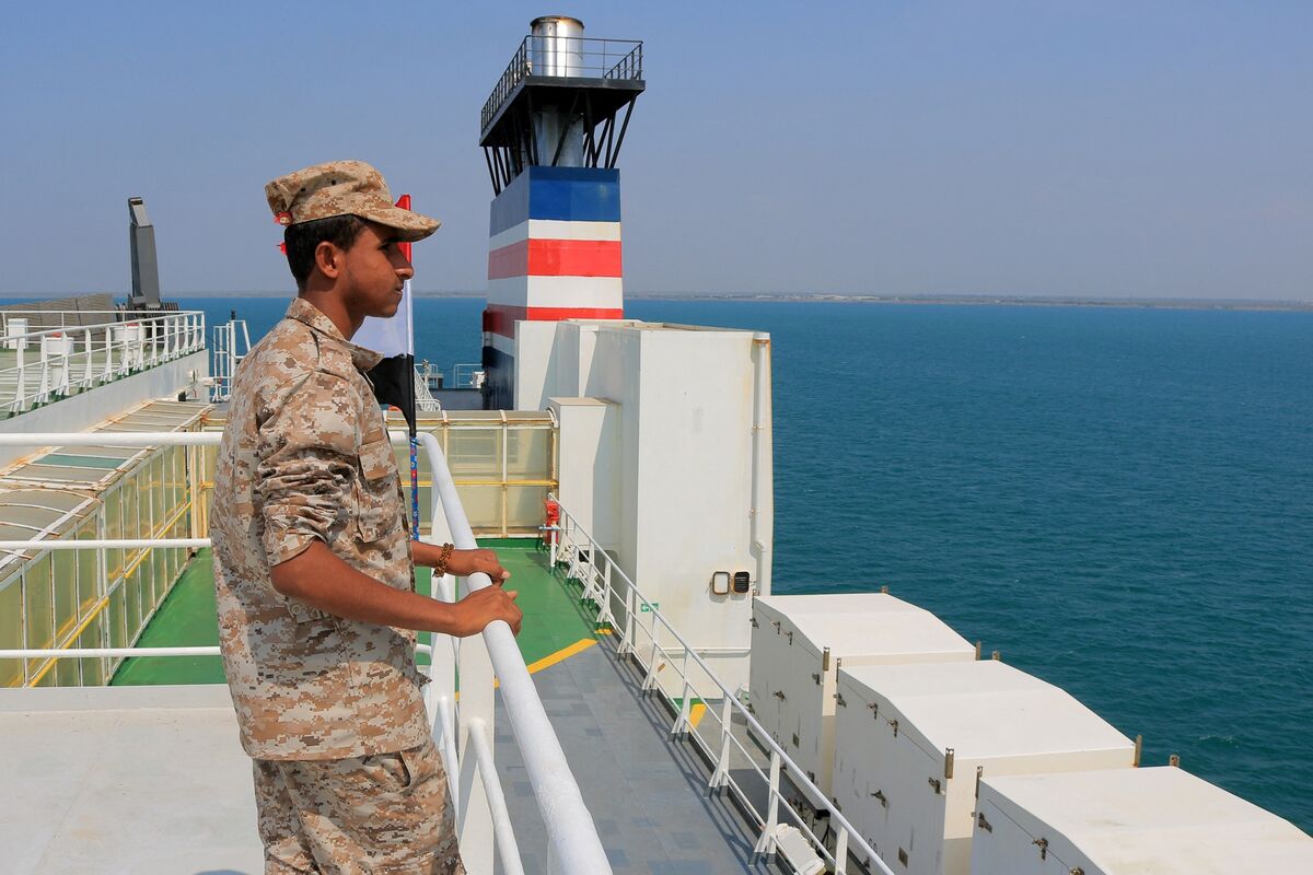 Houthi Missile Strikes Ship Sailing Through Red Sea, US Says