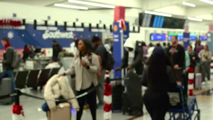 Holiday travel rush at Detroit Metro Airport is smooth sailing ahead of Christmas weekend