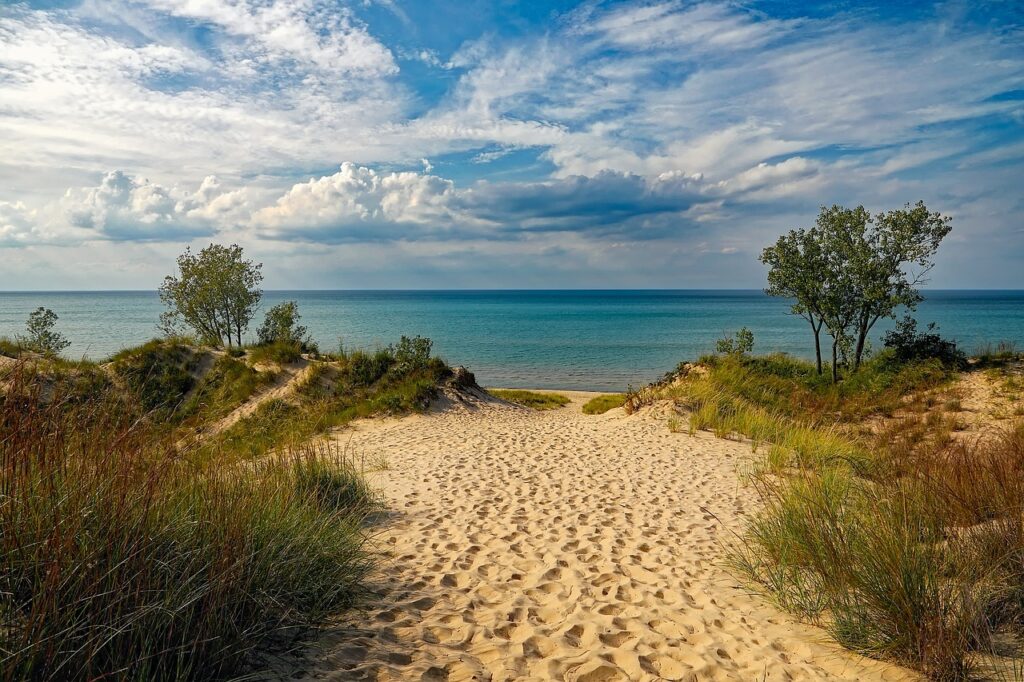 The Most Beautiful Beaches Accessible Exclusively by Boat