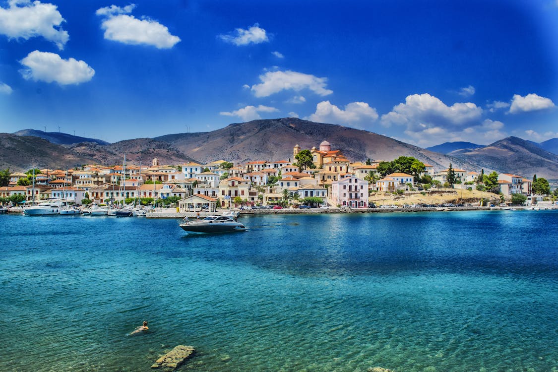 Top 10 best destinations to anchor in the Mediterranean Sea